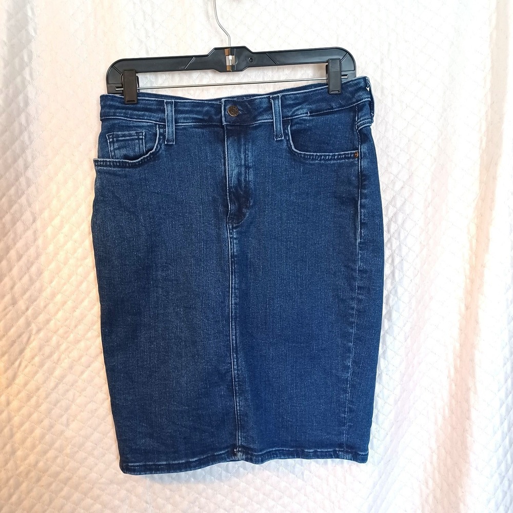 Guess Los Angeles Dark Wash Denim Pencil Skirt Size 29 R4GJ57 D4QG0